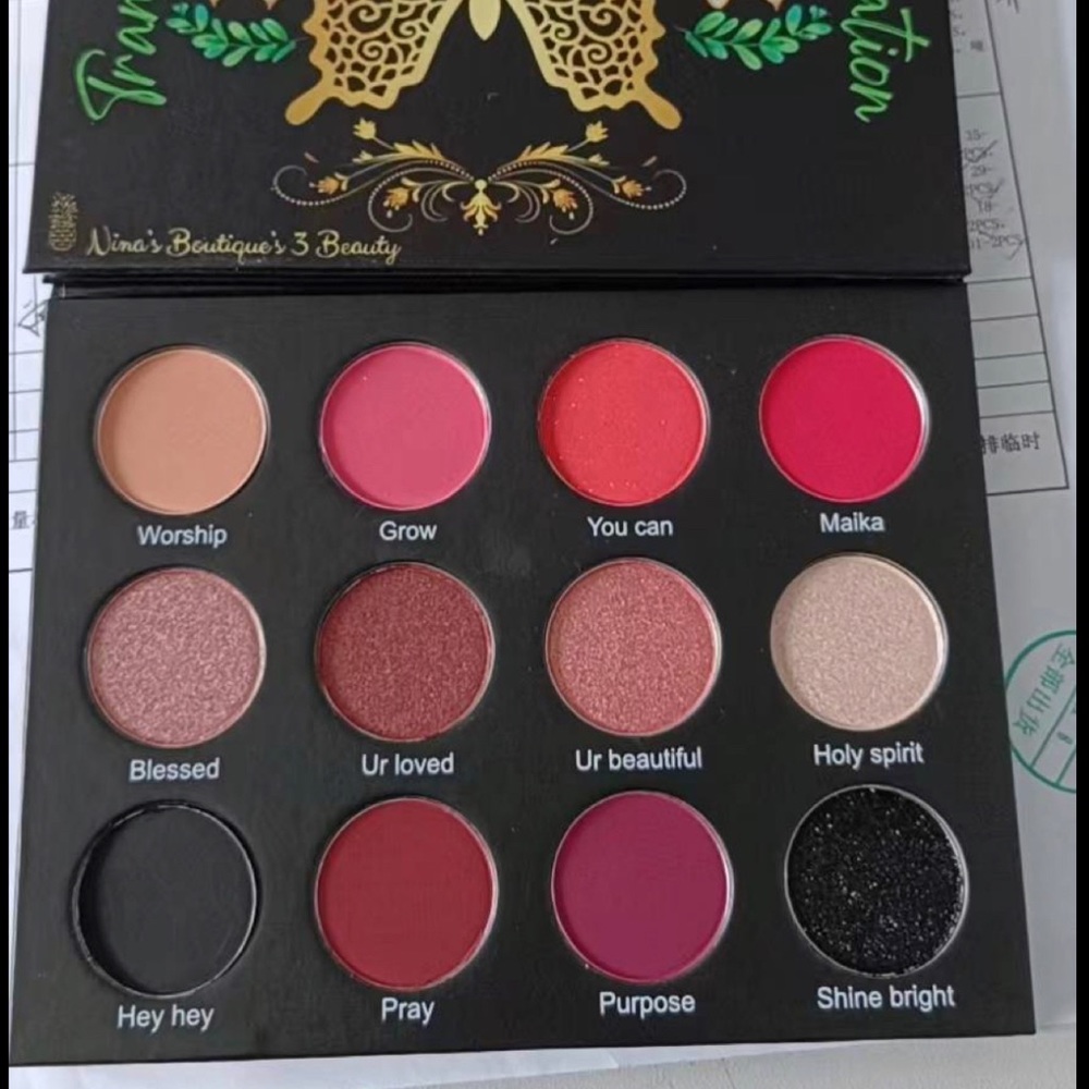 Makeup Pallet by Nina’s Boutique3